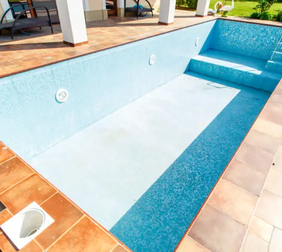 Pool draining service